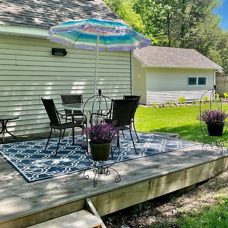 The Charming Glenn Cottage! Walk To Lake Michigan! Fennville Екстер'єр фото
