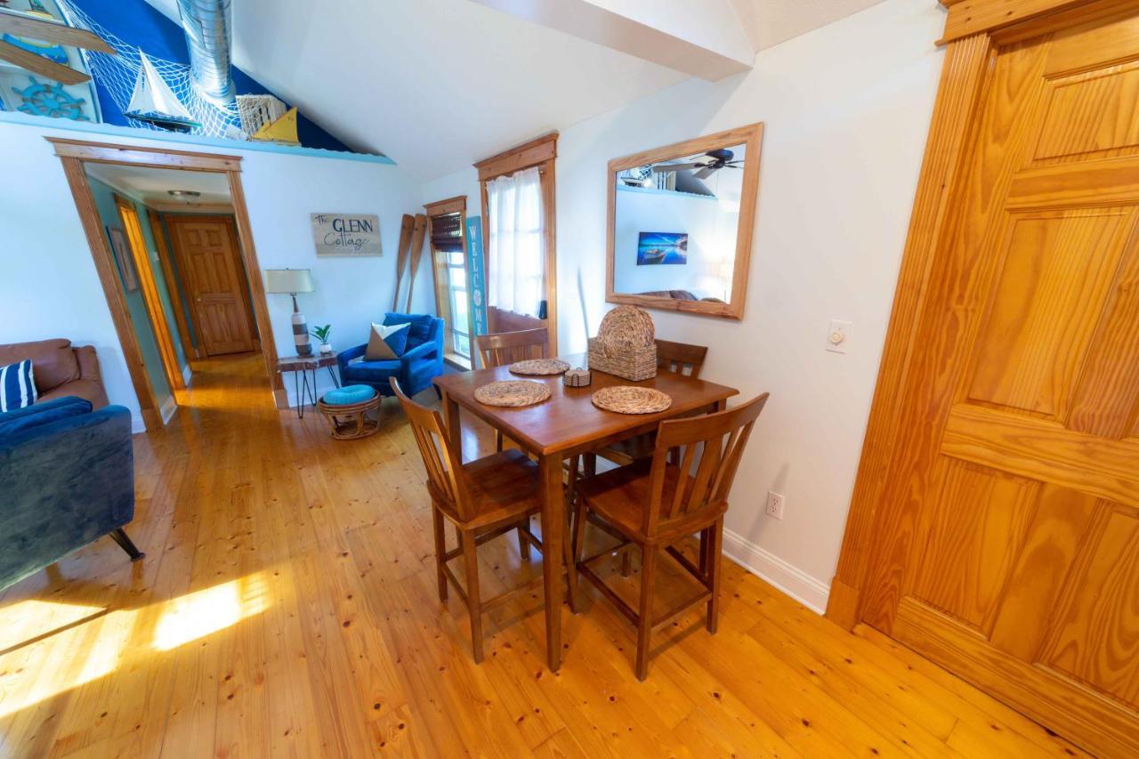 The Charming Glenn Cottage! Walk To Lake Michigan! Fennville Екстер'єр фото