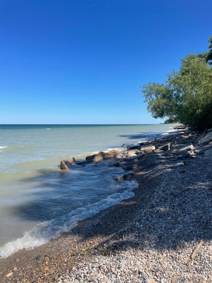 The Charming Glenn Cottage! Walk To Lake Michigan! Fennville Екстер'єр фото